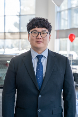 DK Lee